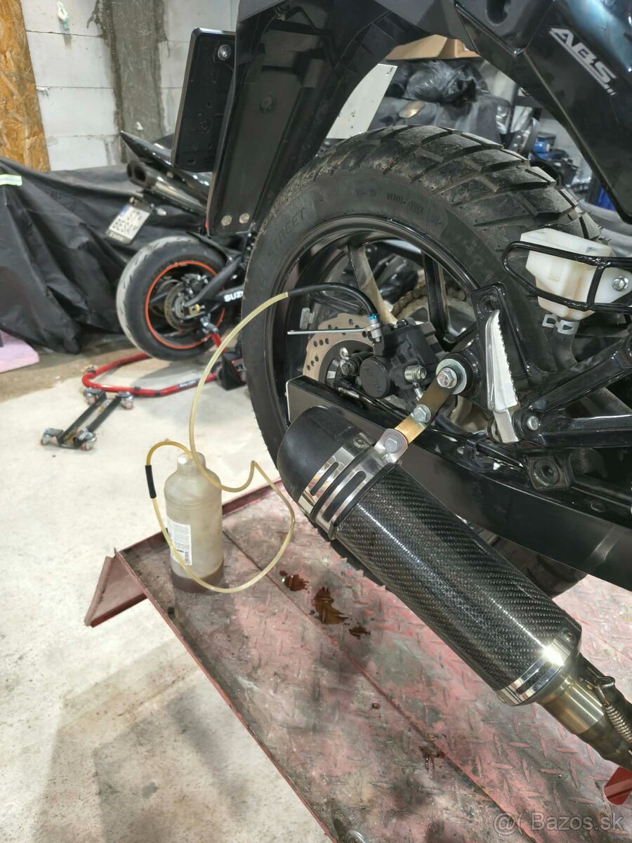 Suzuki V-strom DL250 - 7