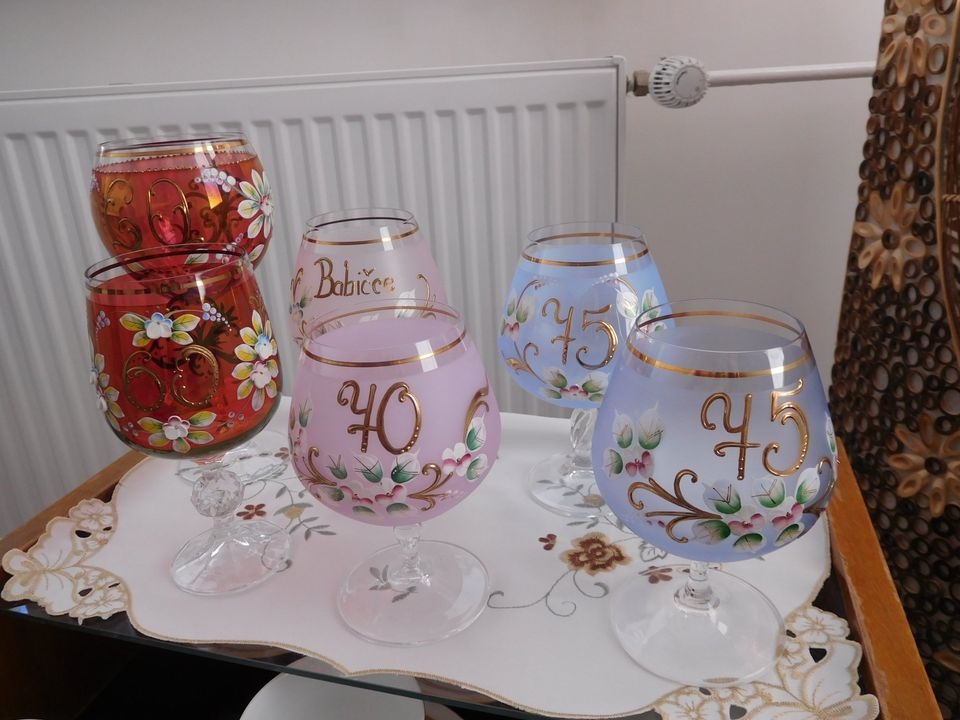 Karafa +6 pohárikou, Borske sklo poháre jubilejné, - 7