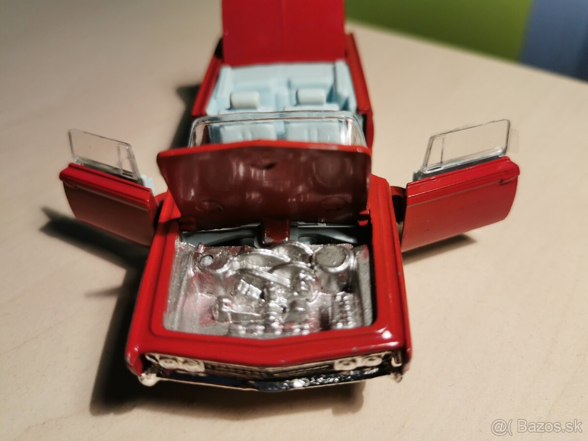 Corgi toys Chrysler Imperial - 7