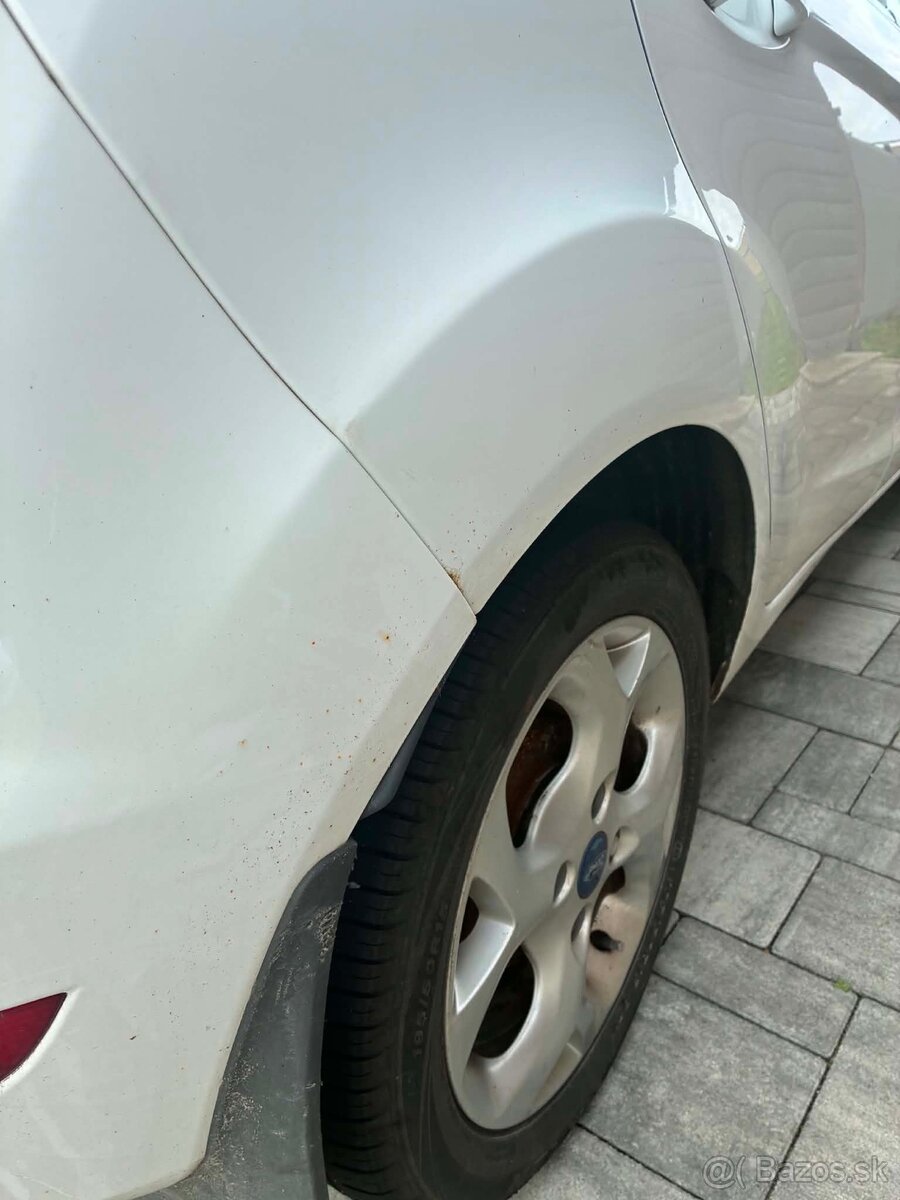 Ford fiesta - 7