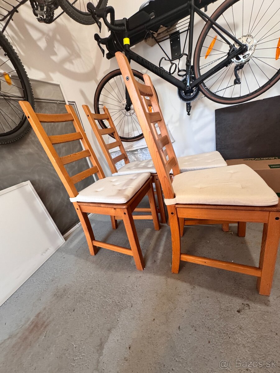 masívny jedálensky stôl so stoličkami - 7