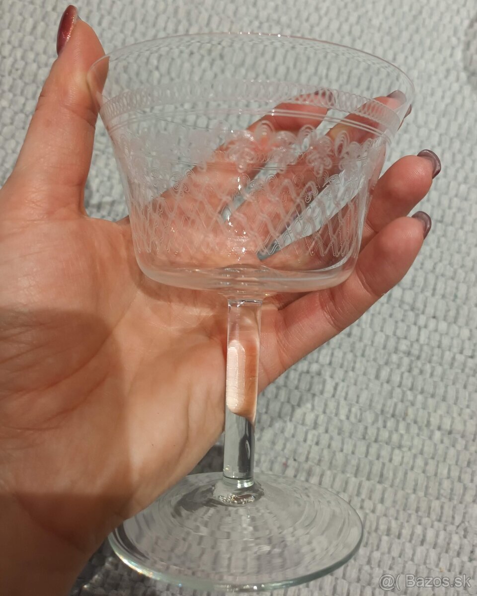 Elegantná sada edwardiánskych pohárov - 4ks - 7