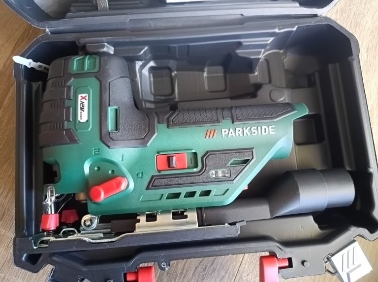 PARKSIDE® Aku priamočiara píla 12 V PSTKA 12 - 7