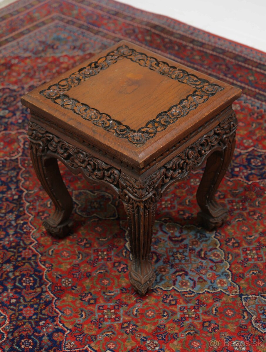 Hniezdové stolíky vyrezávané - 7