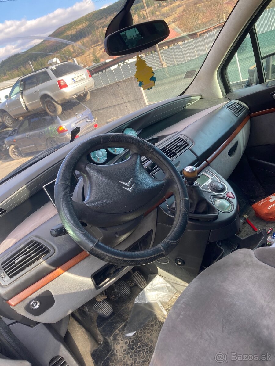 Rozpredam Citroen C8 2.2 HDI 90kw - 7