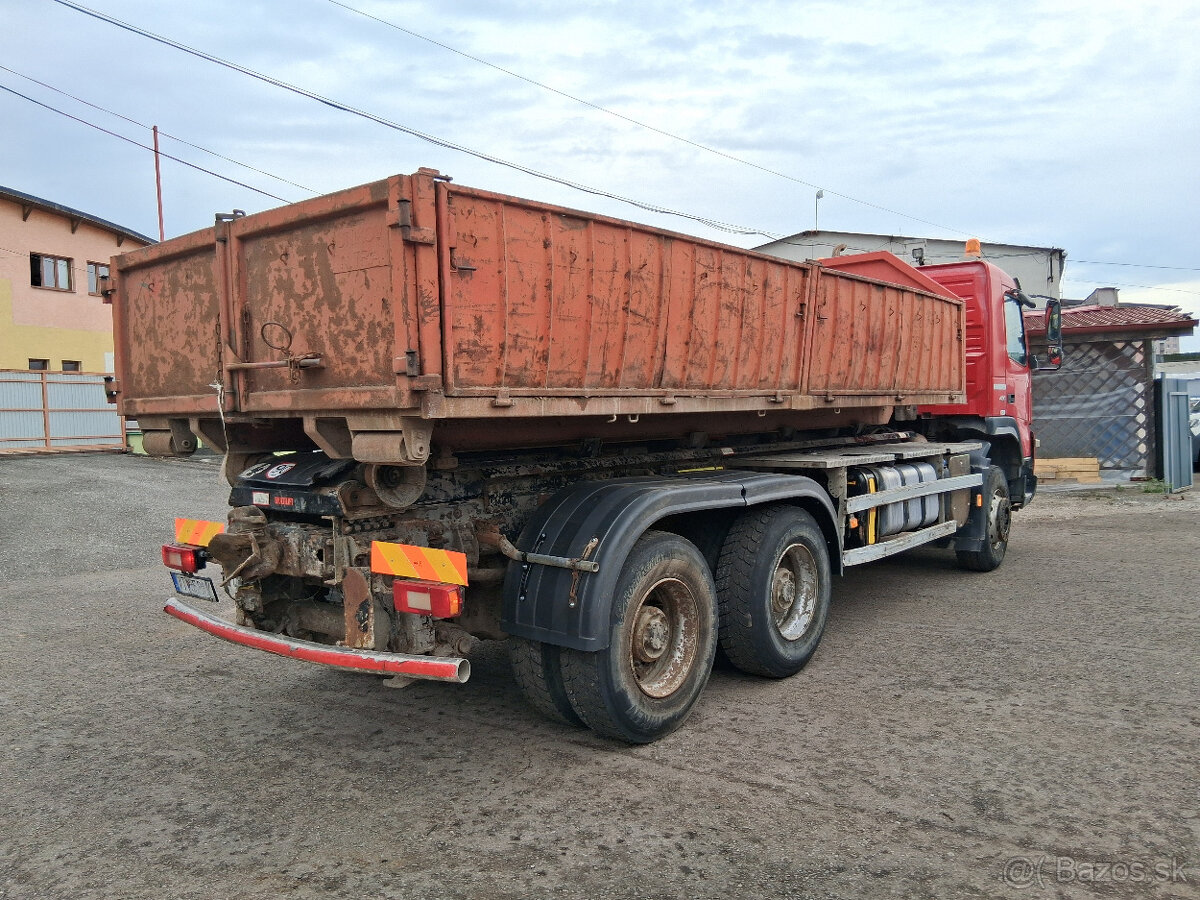 VOLVO FM Hákový nosič kontajnerov 6x6 - 7