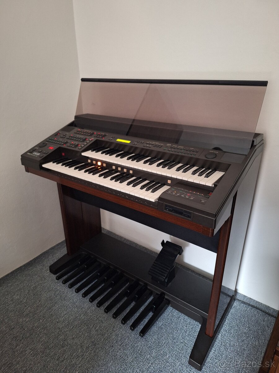 Elektronický orgán YAMAHA - 7