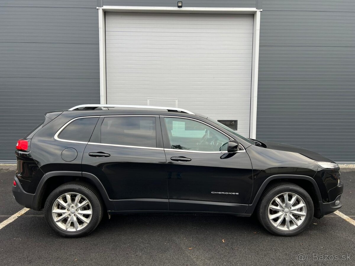Jeep Cherokee 2.2 CRD 4x4, 88 000 km, ČR (Třinec) - 7