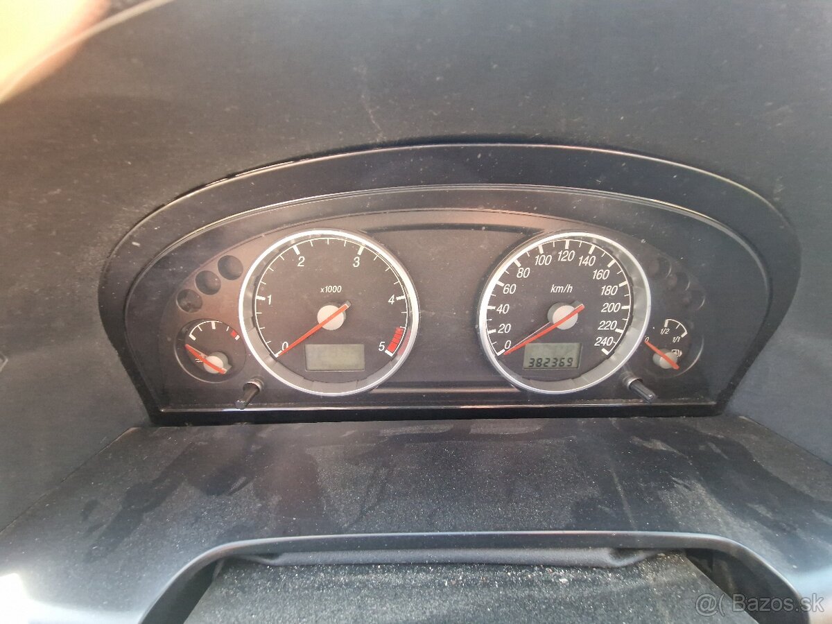 Predám Ford Mondeo TDDi - 7