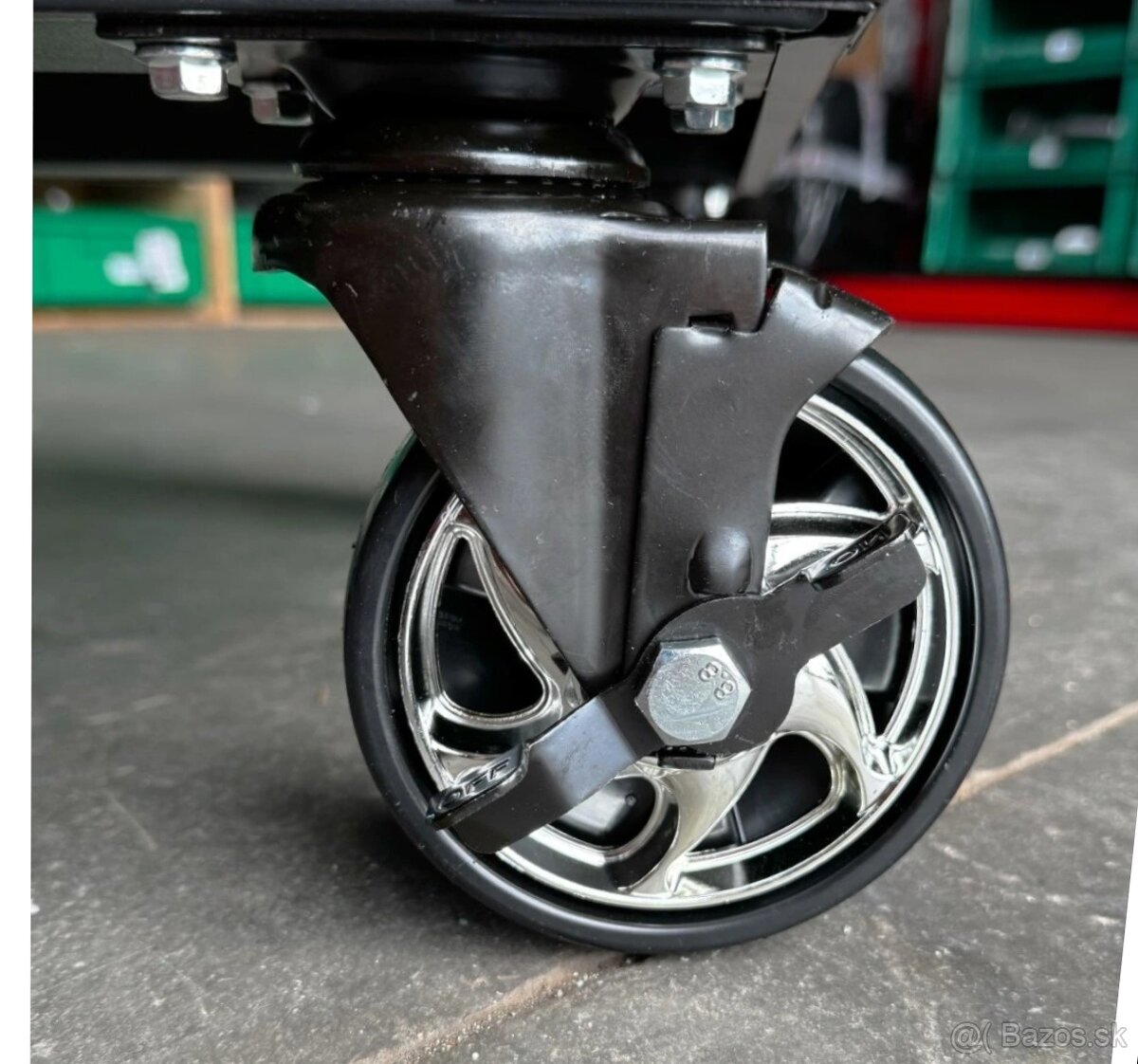 Dielenský vozík s 335 ks náradia,7 zásuviek - 7