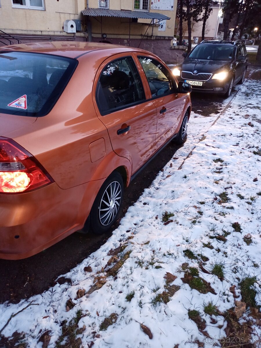 Predám Chevrolet Aveo 1,2 benzín - 7