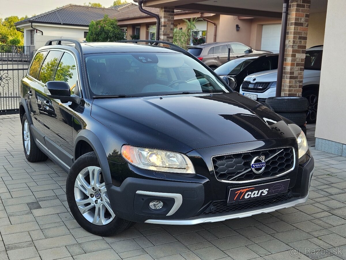 Volvo XC70 XC 70 D4 2.0L Drive-E Summum Geartronic - 7