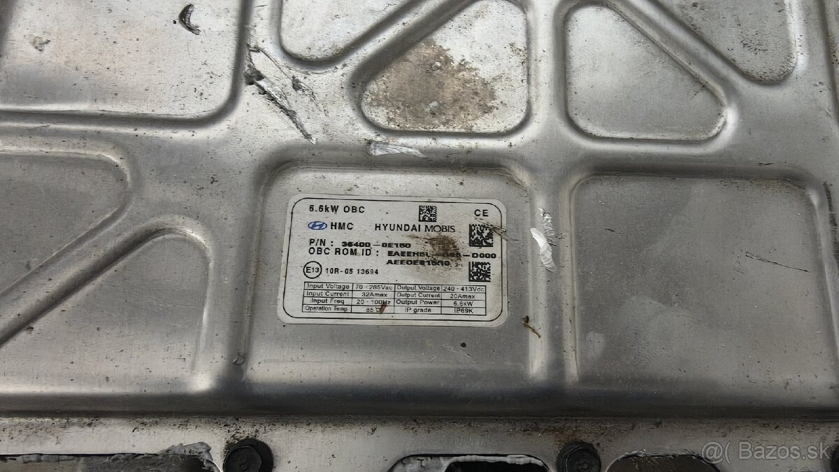Hyundai Ioniqe - 7