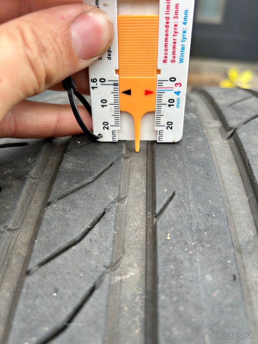 Continental 255/45 R19 SUV - 7