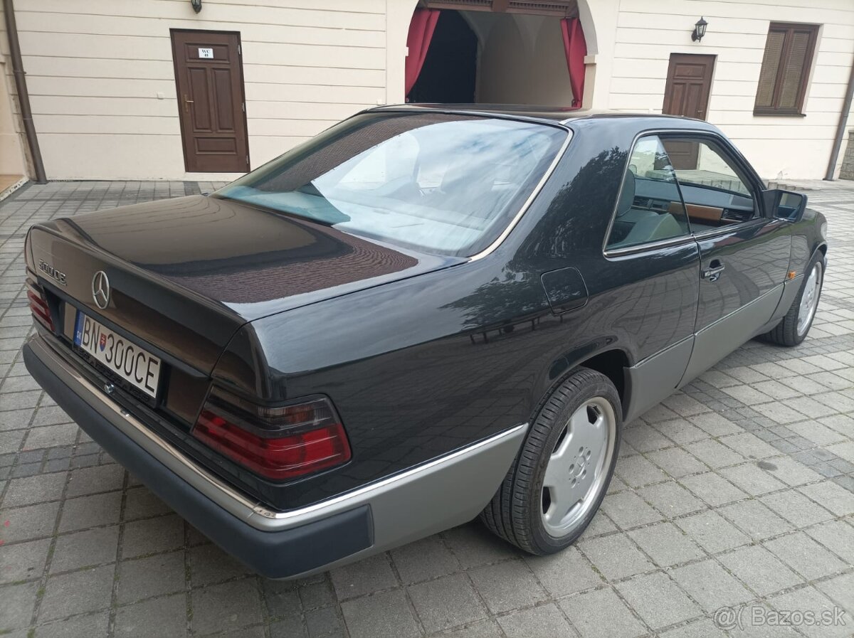Mercedes Benz 300 CE - 7