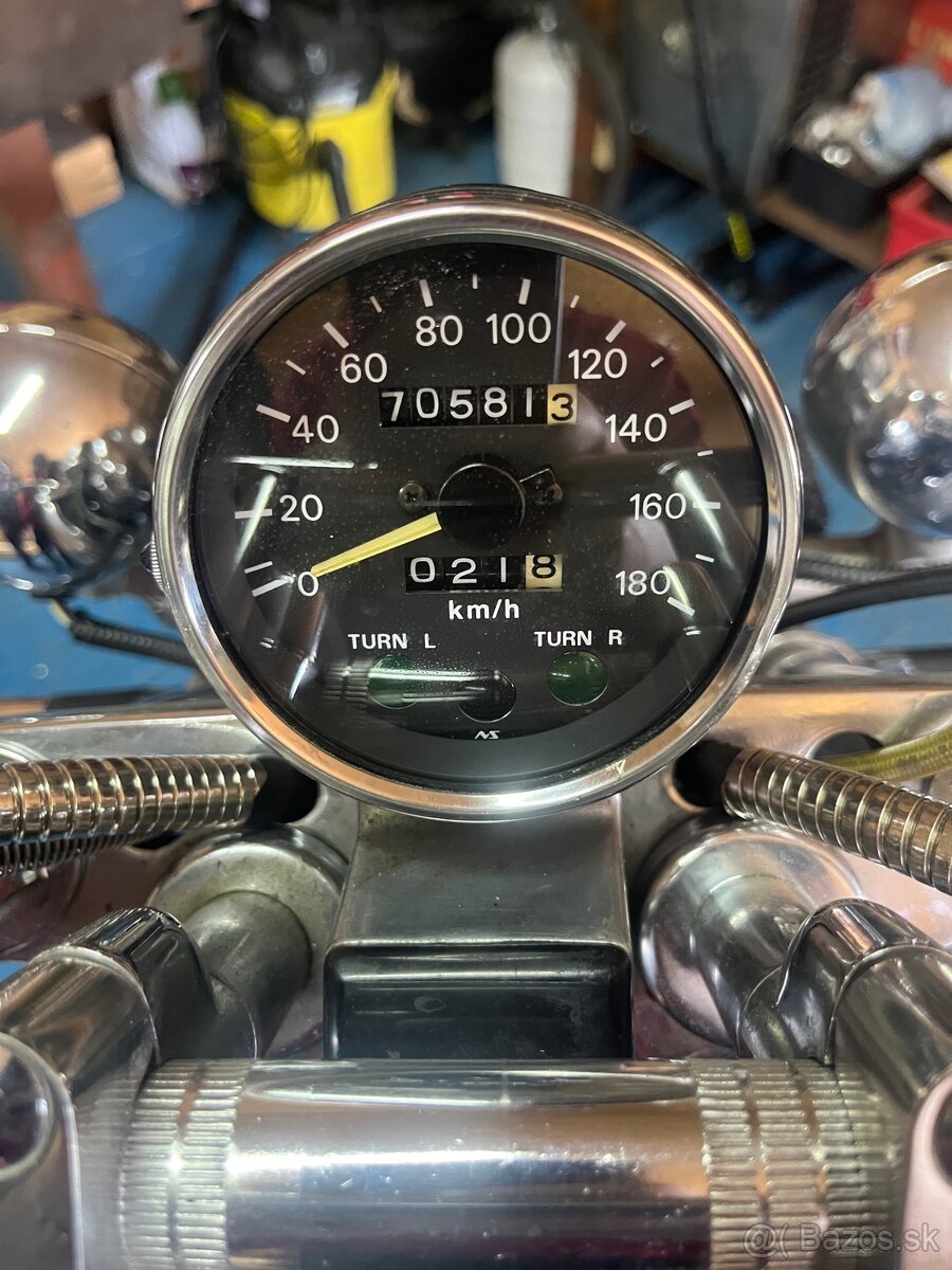 Suzuki Intruder VS800 GL - 7