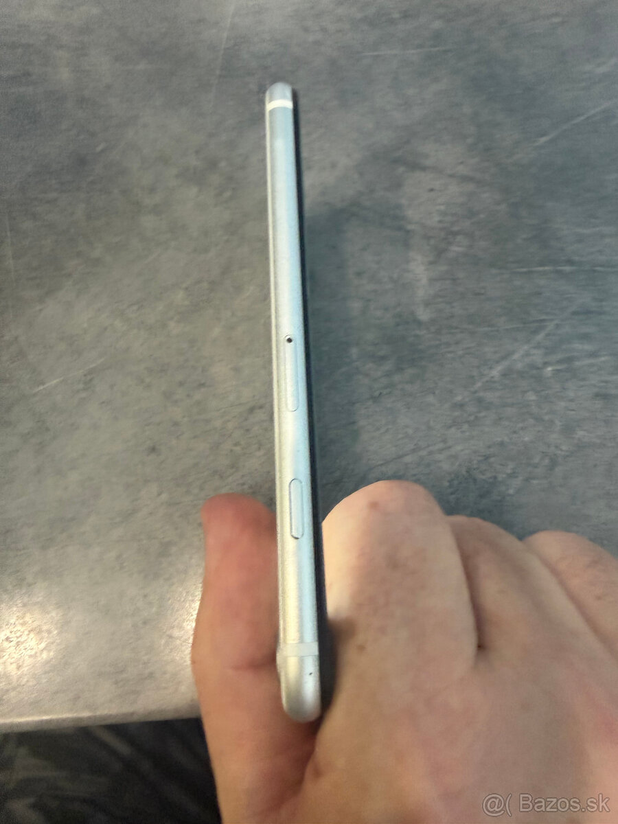 IPHONE SE2020 64GB-nová batéria - 7