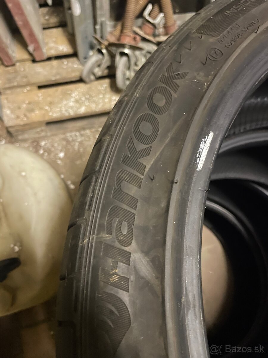 Hankook 235/40 r19 - 7