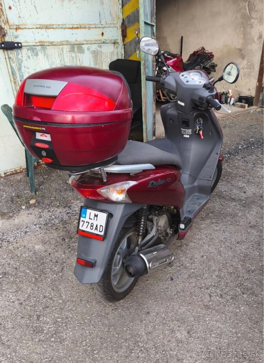 Skúter HONDA DYLAN 150 - 7