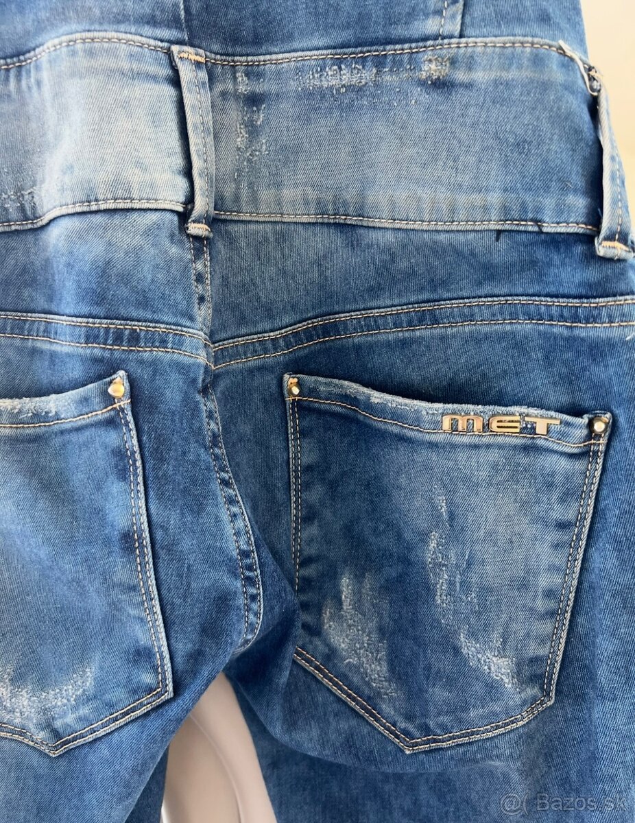 Met Jeans overal - 7