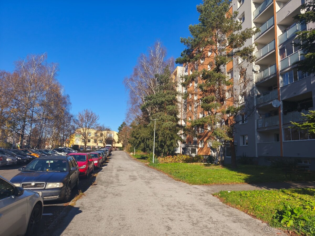 2 - izbový byt v blízkosti centra - ulica Sabinovská - 7