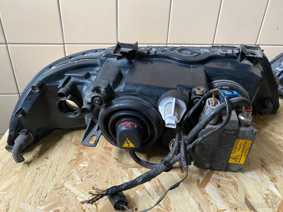 Xenon svetlá Hella BMW E39 - 7