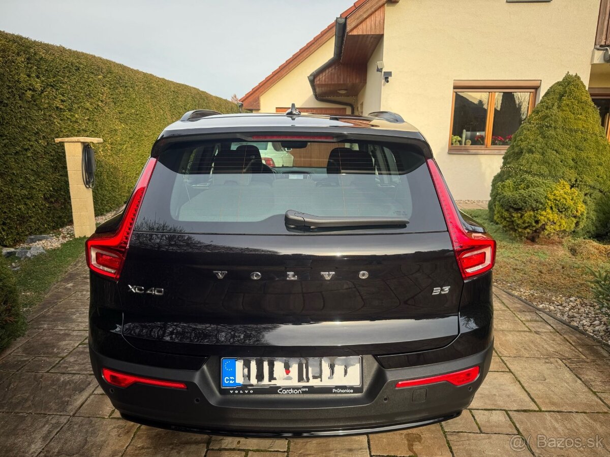 Volvo XC40, B3 AUT PLUS BLACK EDITION , DPH , 2/2026, 900km - 7
