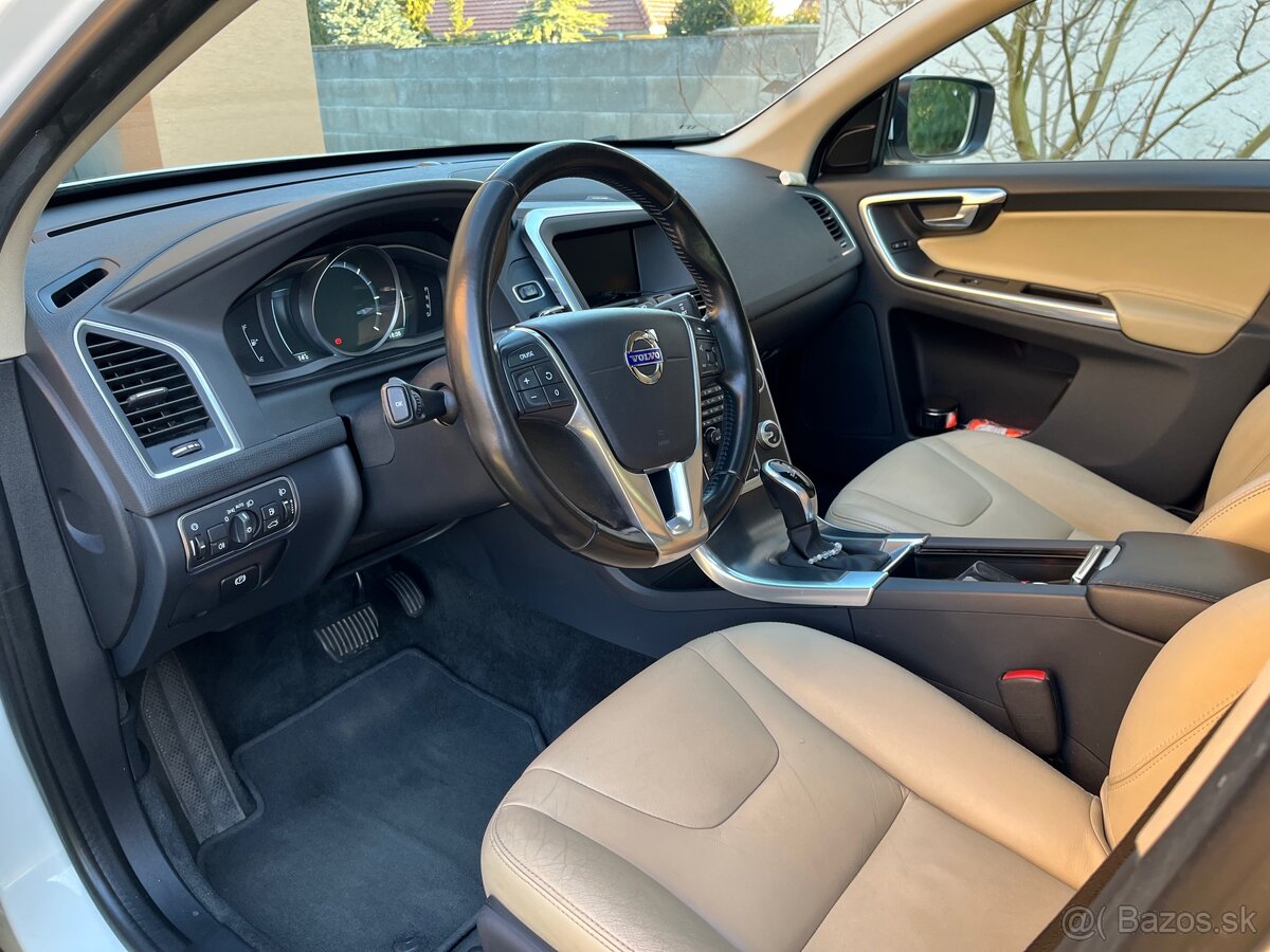 Volvo XC60 D4 Momentum 2015 - 7