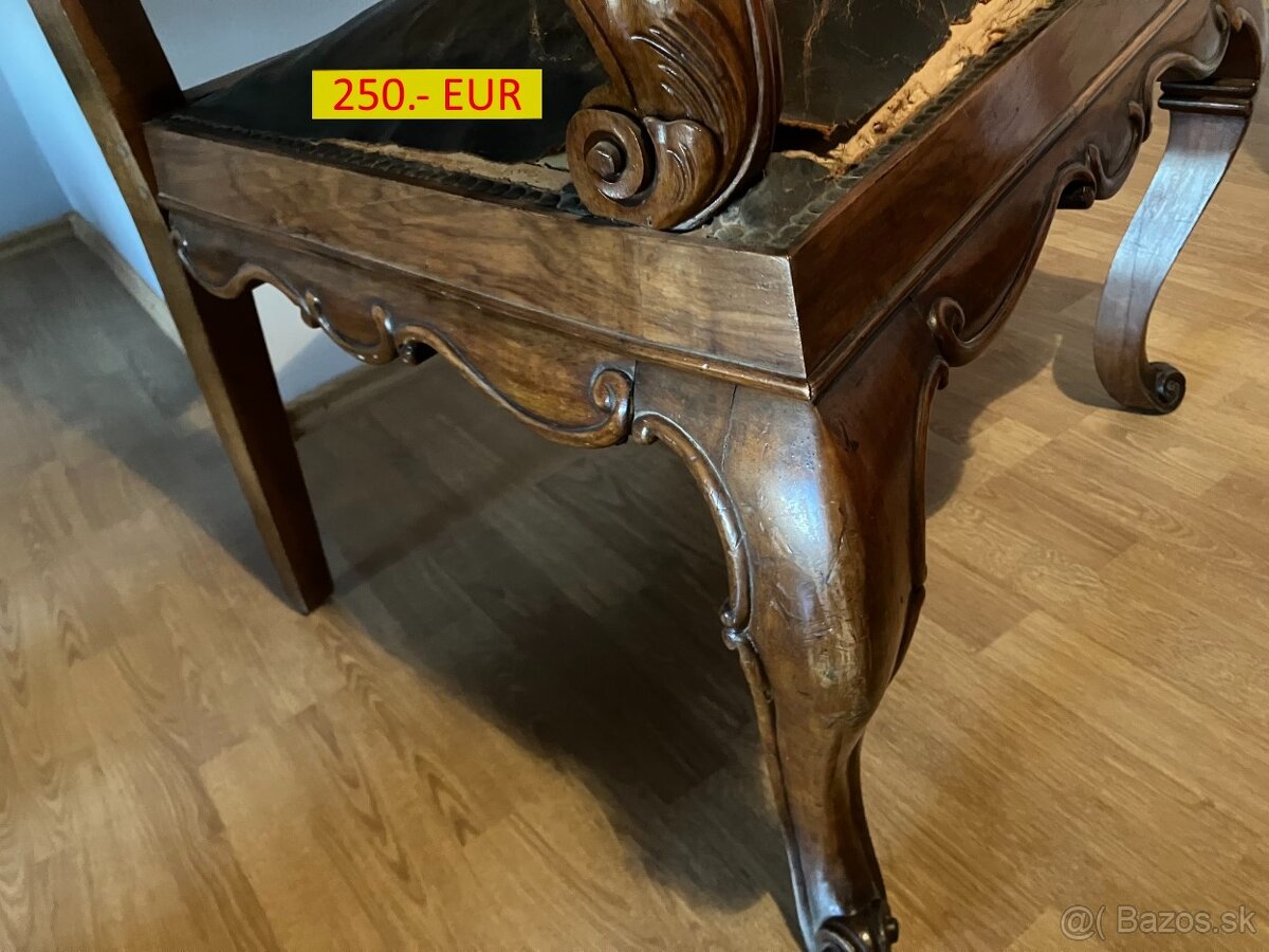 Vyrezávané 120 ročné kreslo - 7