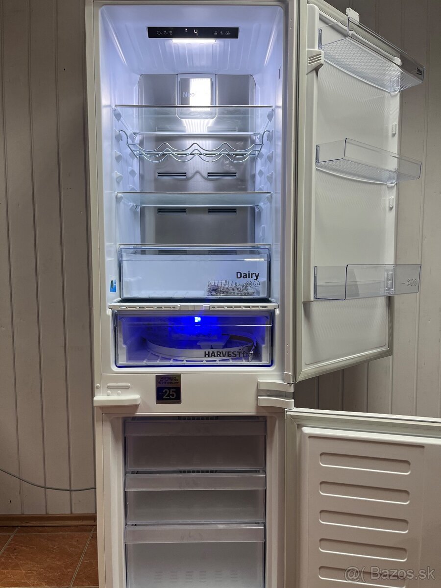 Nová vstavaná chladnička - 7