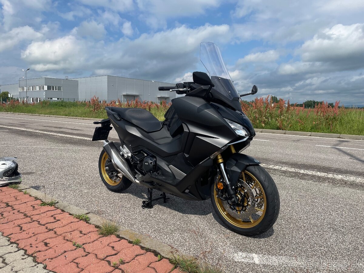 Honda Forza 750, 2024, 3400km - 7