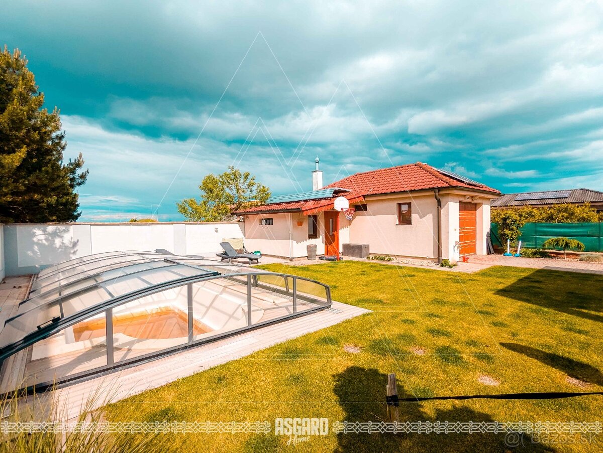 Kompletne zrekonštruovaný rodinný dom s garážou a bazénom - 7