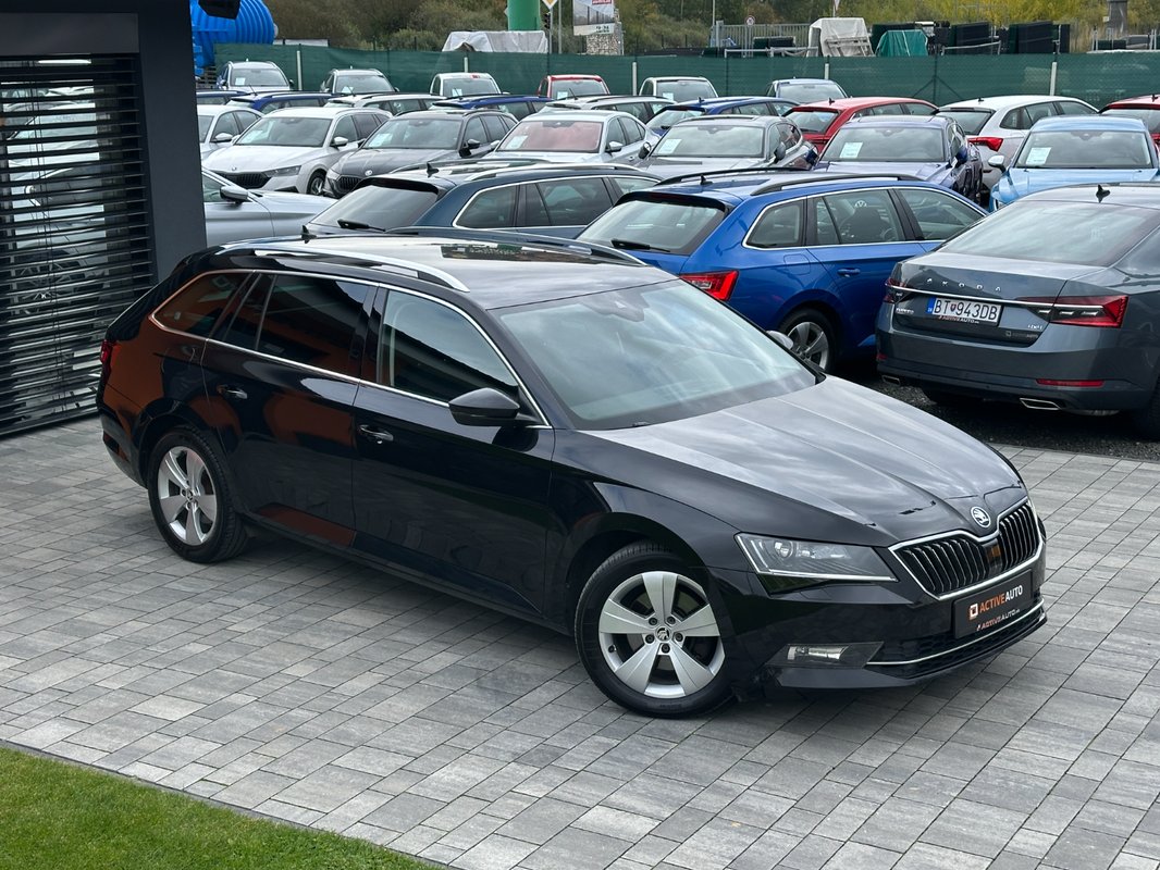 Škoda Superb Combi 2.0 TDi DSG - 7