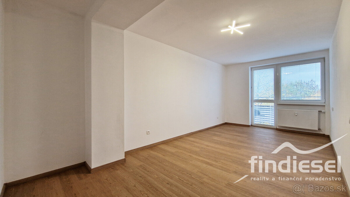 2 izbový byt na skvelom mieste, M. Mišíka, Prievidza - 7