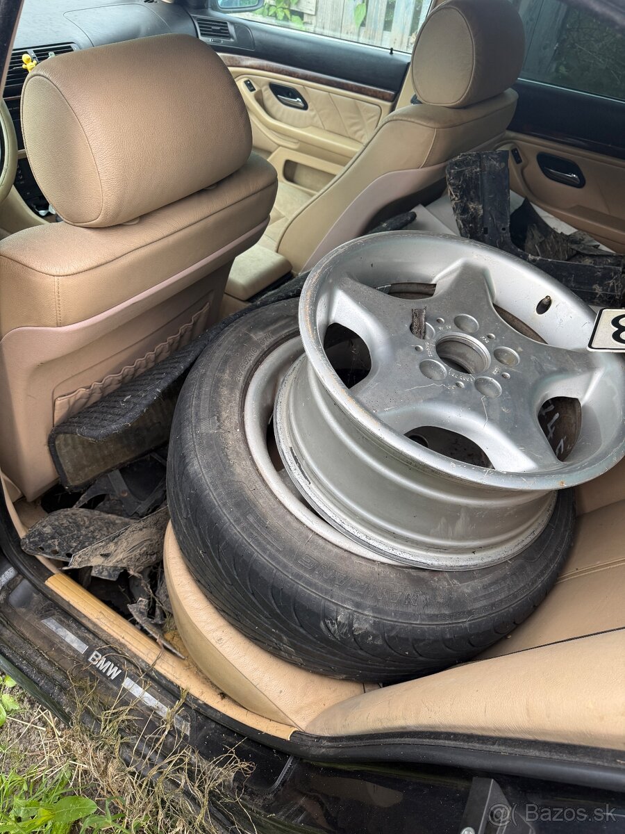 bmw v celku na suciastky e39 523i, 2000 - 7