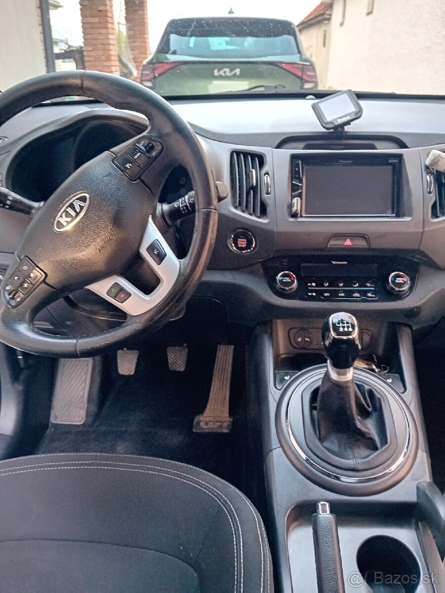 Kia Sportage 2,0 CRDi 4x4 - 7