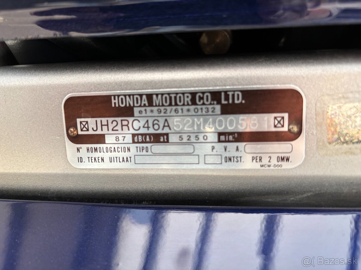 HONDA VFR 800 - 7