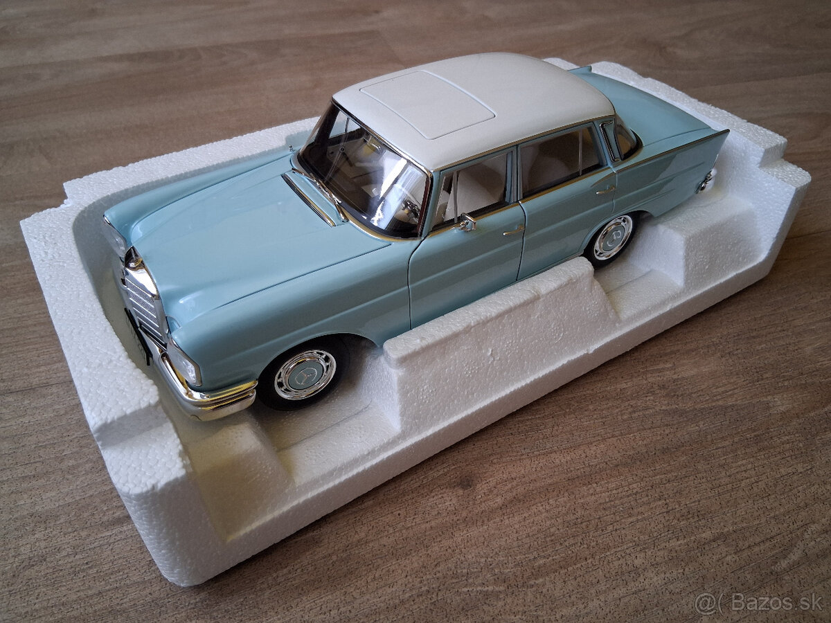 Mercedes-Benz 1:18 - 7