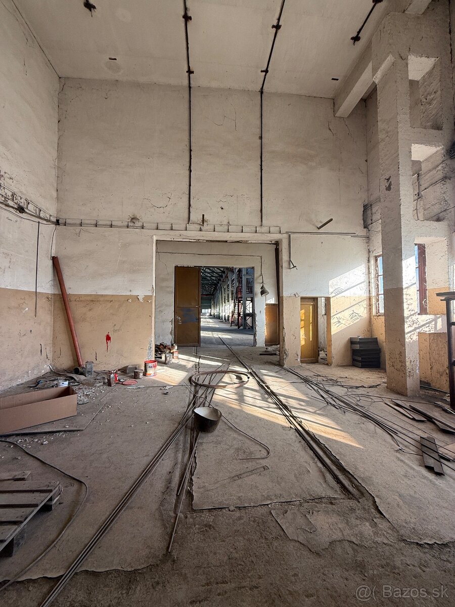 Na prenájom výrobné haly - 4320m2 / 3024m2 - Voľné ihned - 7