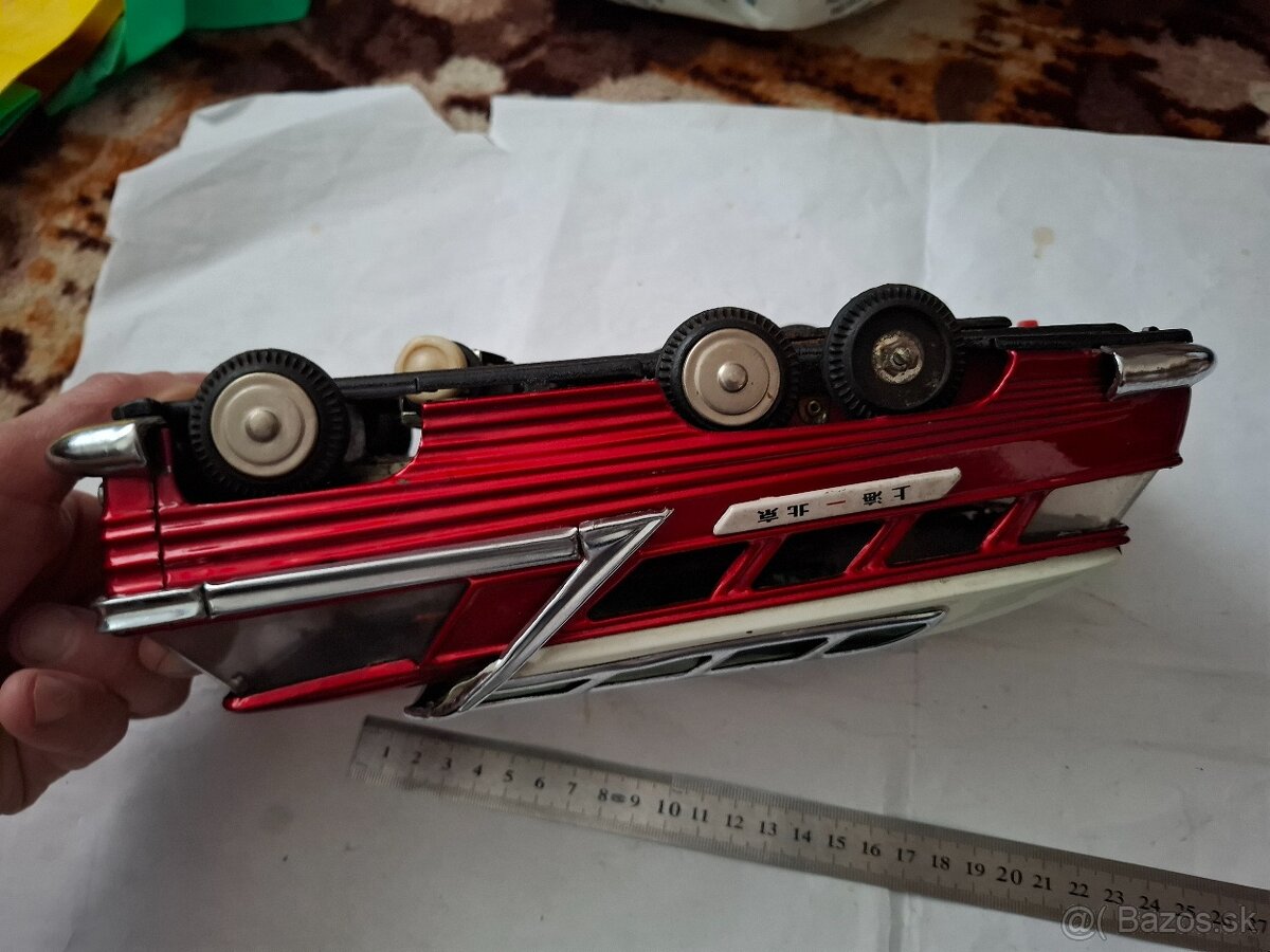 Stará hračka - autobus - 7