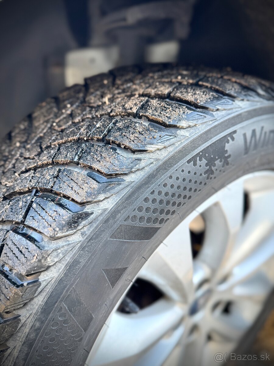 FORD KUGA 2.0 TDCi ST-Line 4x4 - 7