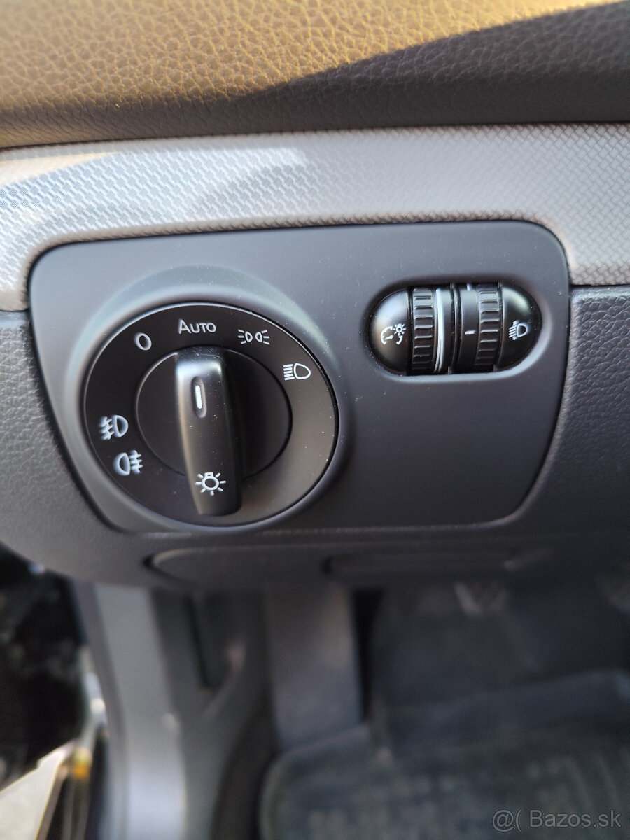 Predám VW Golf VI 2.0 TDI s Webastom - 7