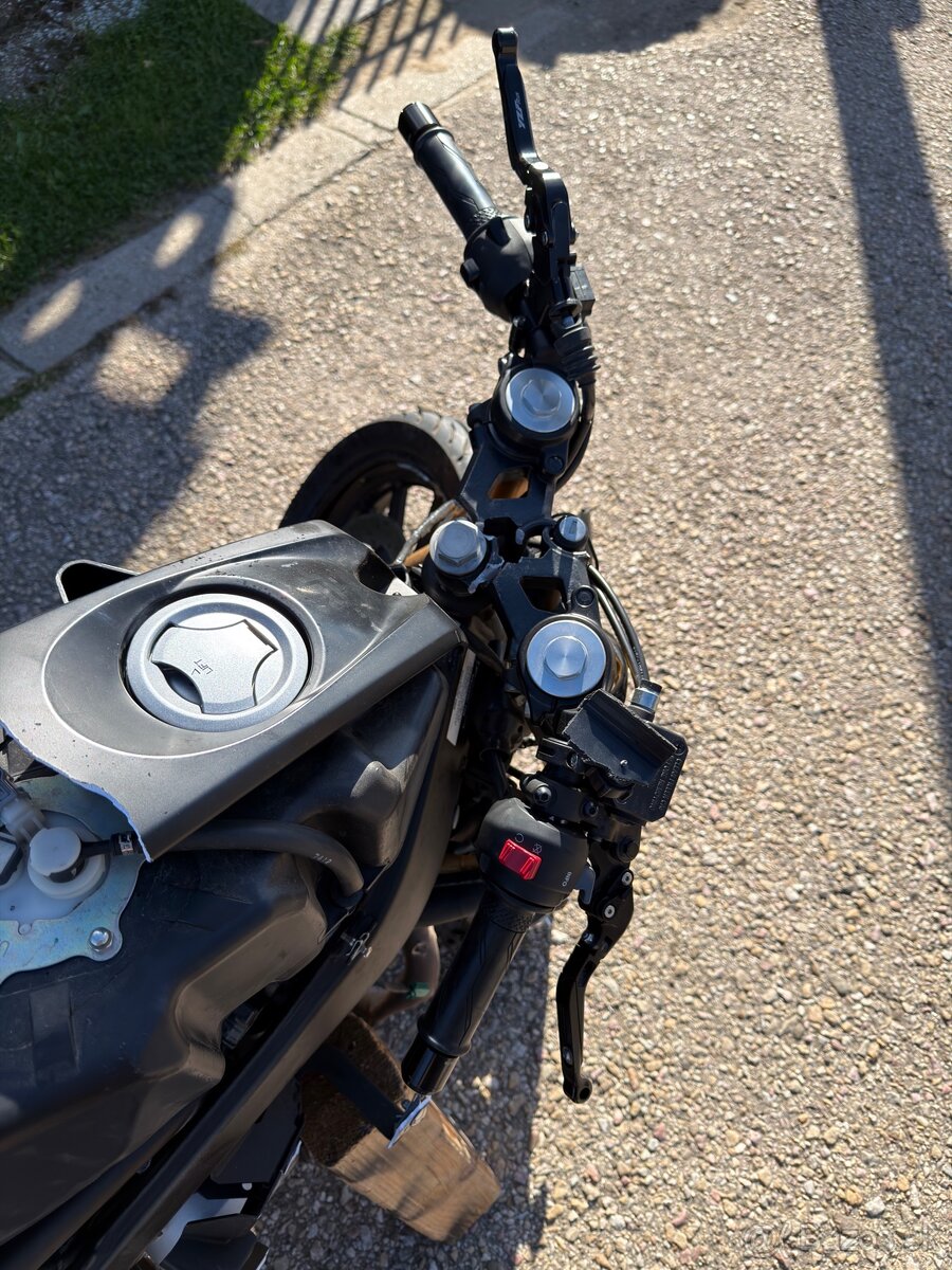 2017 Yamaha YZF R125 náhradné diely - 7