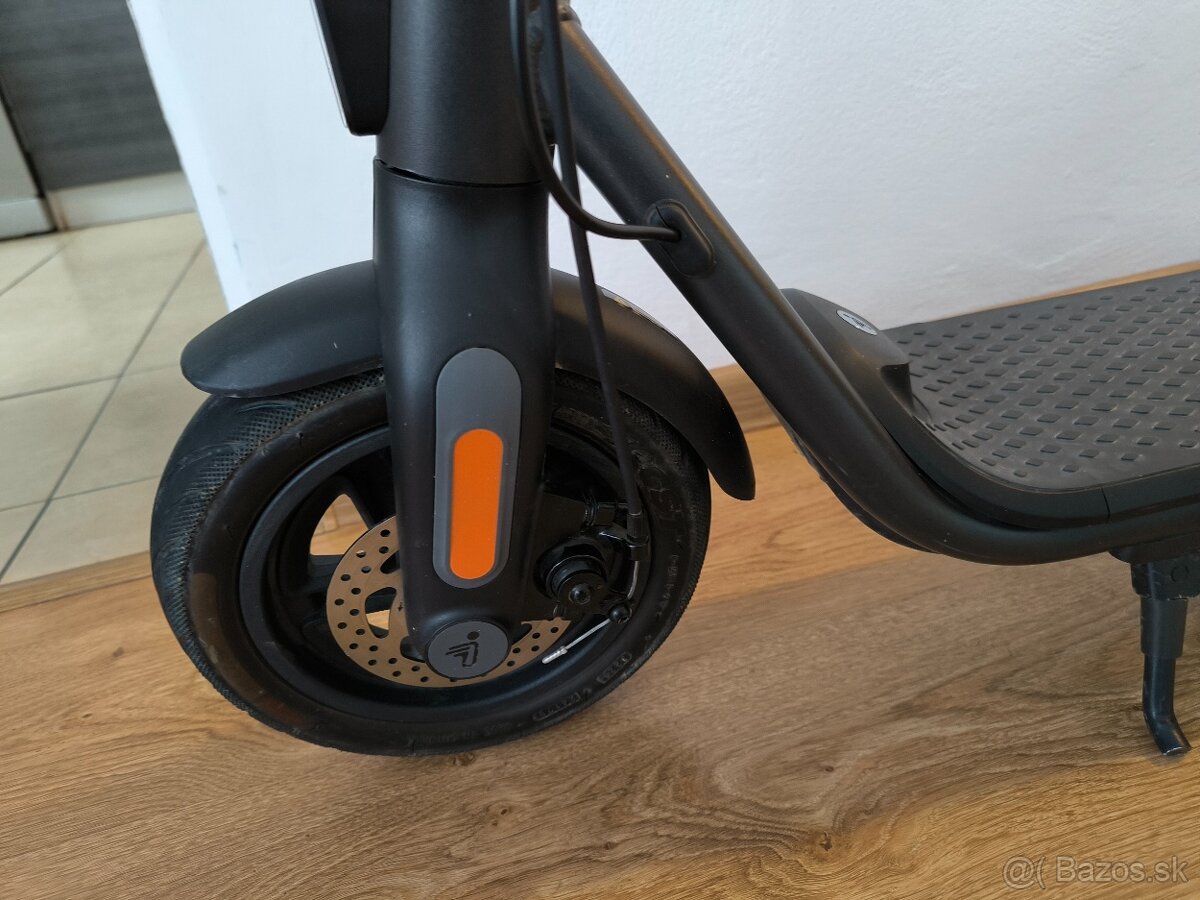 Predám elektrickú kolobežku Segway Ninebot F2 E - 7