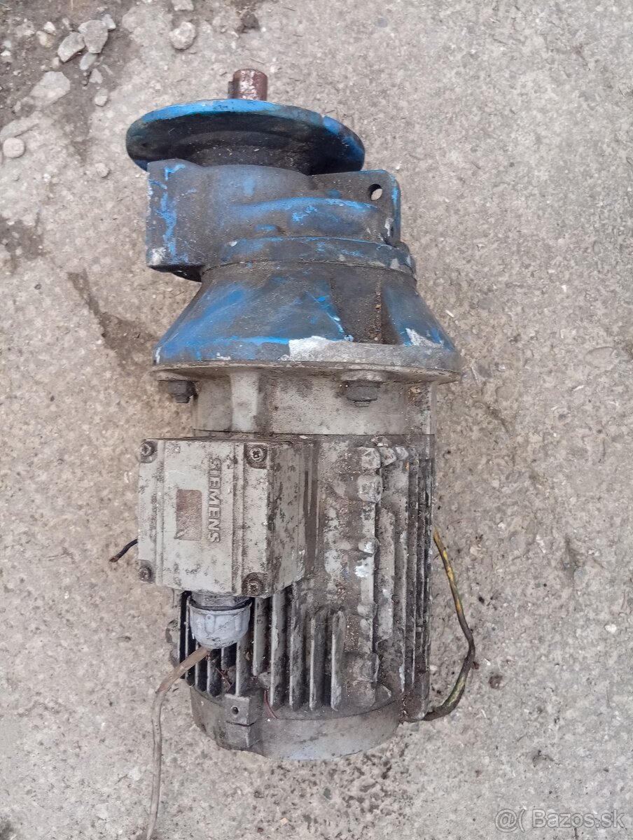 Predám elektromotor s prevodovkou Siemens - 7