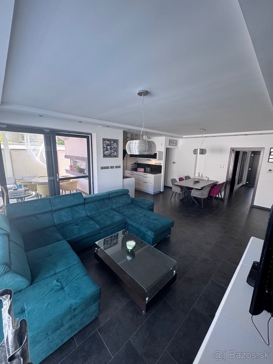 Moderný 5izbový rodinný dom Madarsko Levél - 7