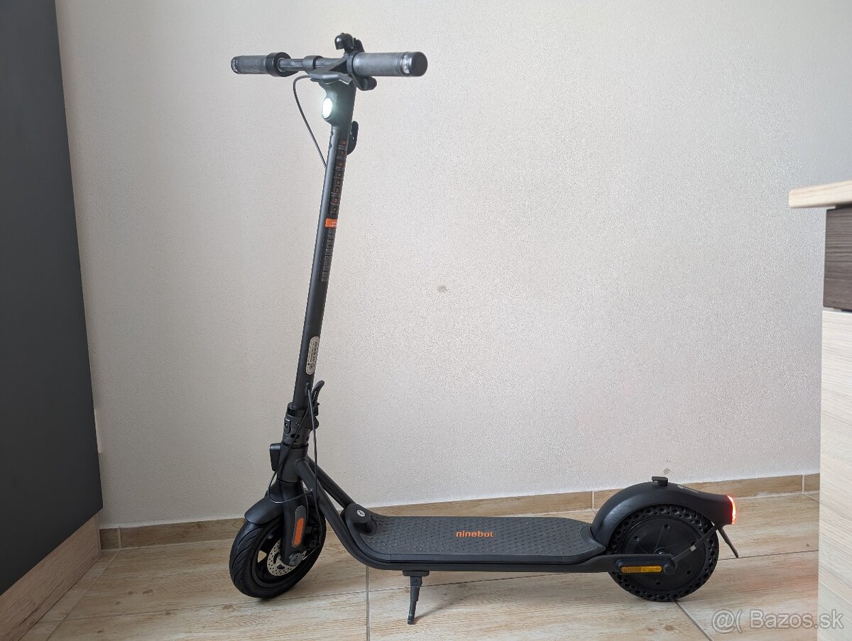Segway Ninebot Kickscooter F2 - 7