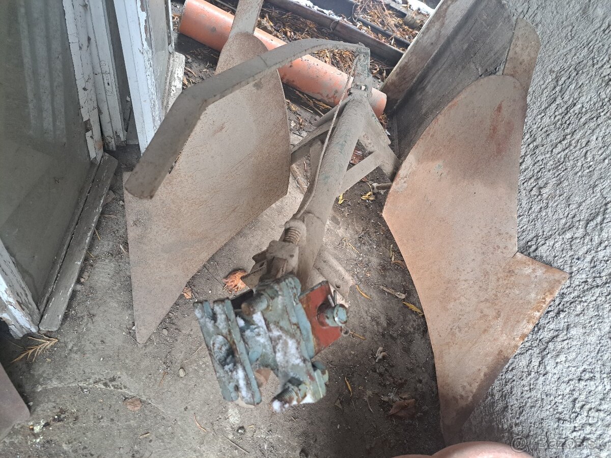 Malotraktor TZ4K14 s pluhom - 7