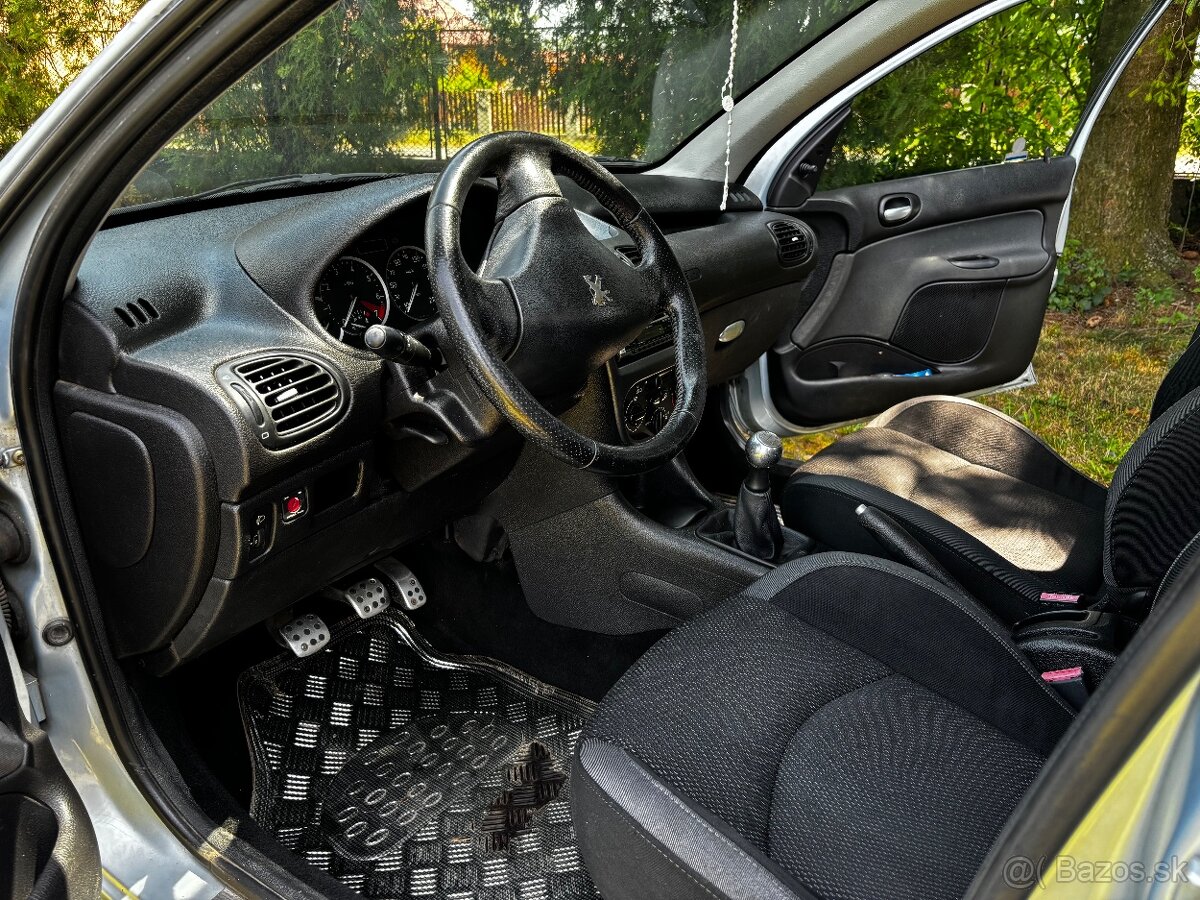 Peugeot 206 - 7
