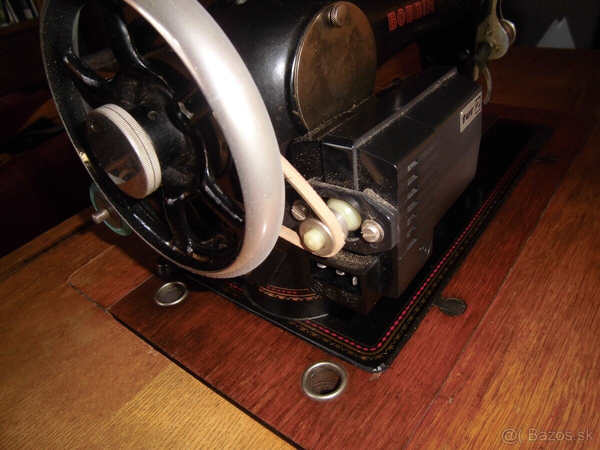 Šijací stroj Bobbin - 7